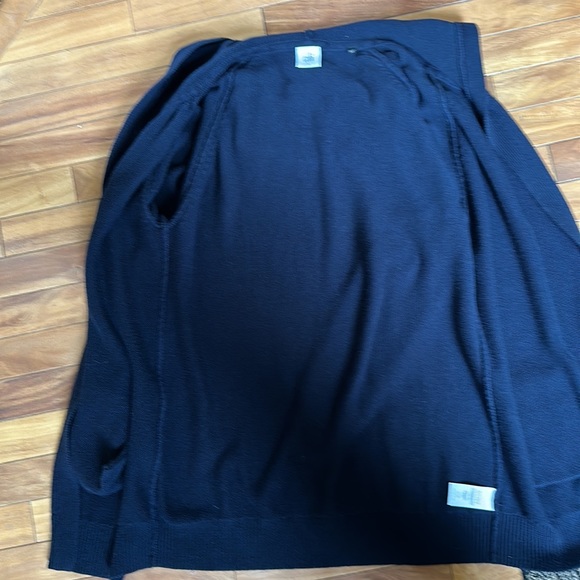 Cabi navy blue sweater - Picture 6 of 6